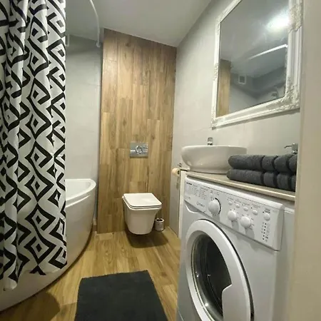 Stylish Apartment In The Historic Center Chernihiv Exterior photo