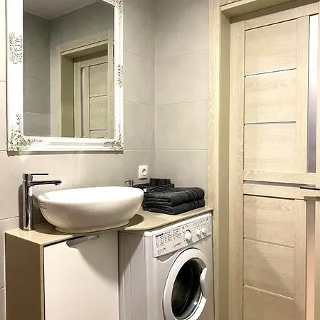 Stylish Apartment In The Historic Center Chernihiv Exterior photo